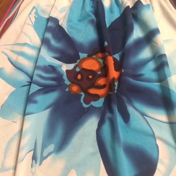 Strapless Flower Detail Dress - Picture 3 of 3